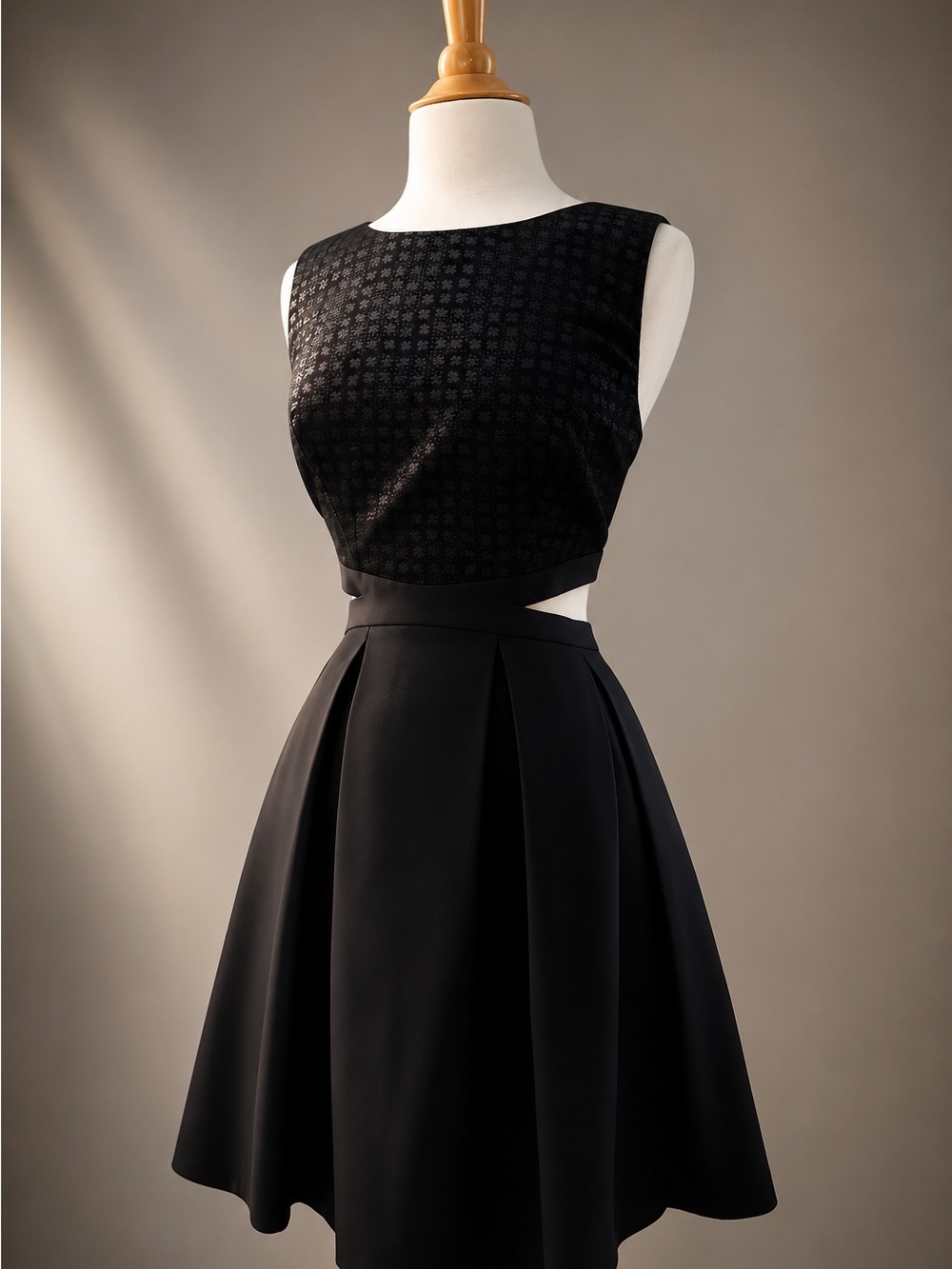 New with Tag $358 Phoebe Kay Unger Black Cutout Fit-and-Flare Dress sz 12 WOW!